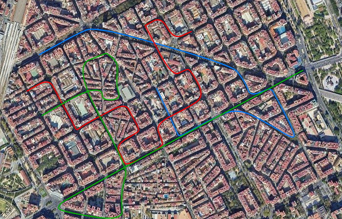 Varias rutas de examen grabadas sobre el mapa, cada una de un color